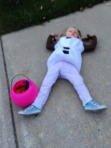 Typical Sydney move.  When she says she's to tired to walk, she just drops to the ground and lays there.